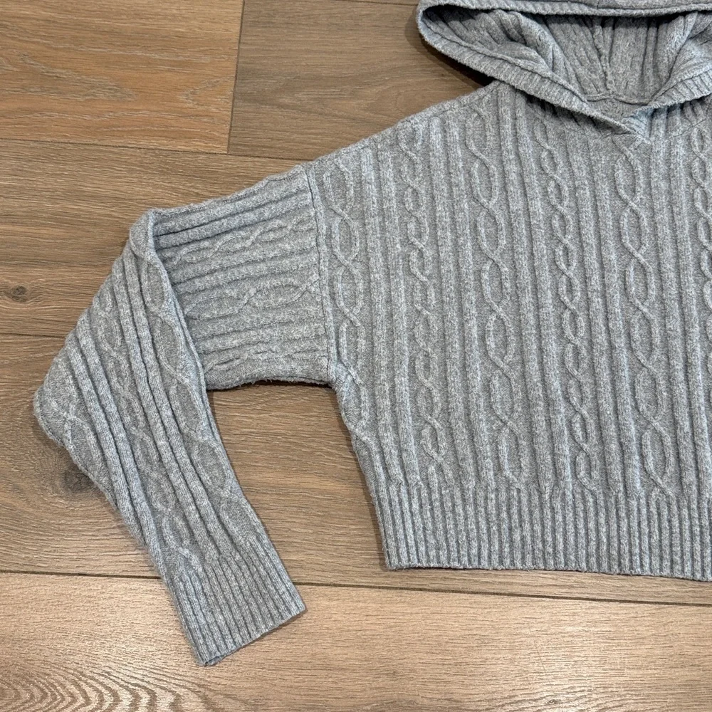 ALO YOGA Athletic Heather Grey Cable Knit‎ Winter Bliss Pullover Hoodie Size S - Picture 4 of 9